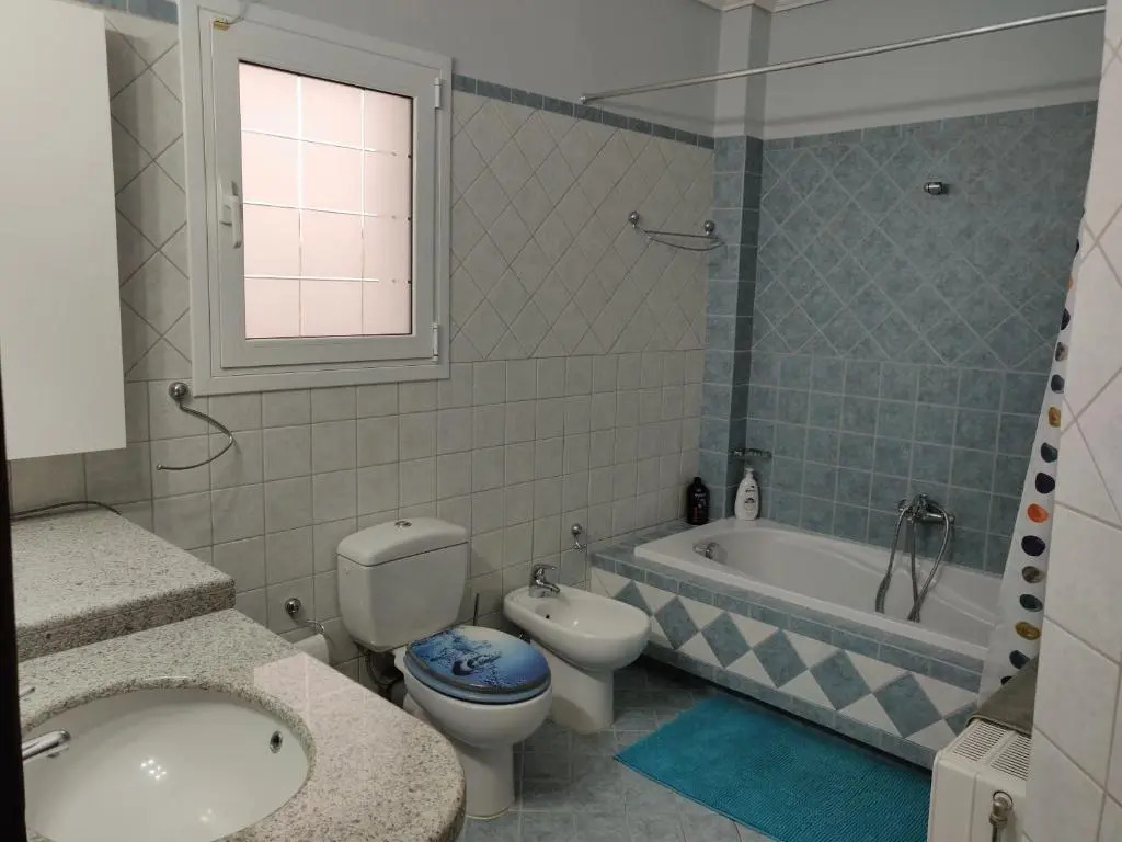 House,1000m from the beach