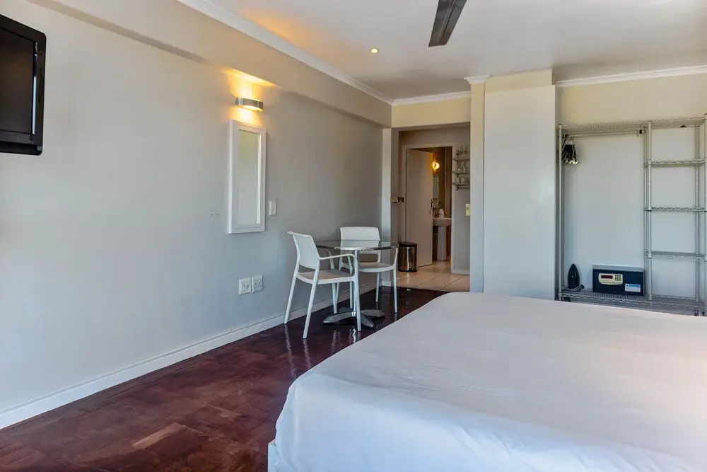 A Second Floor Studio With Sweeping Panoramic Views