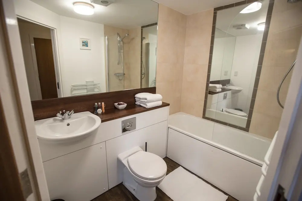 Celador Apartments - Projection West Serviced Apartments