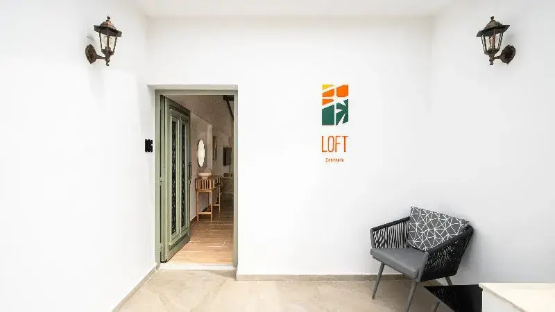Loft Centrale by Deserve