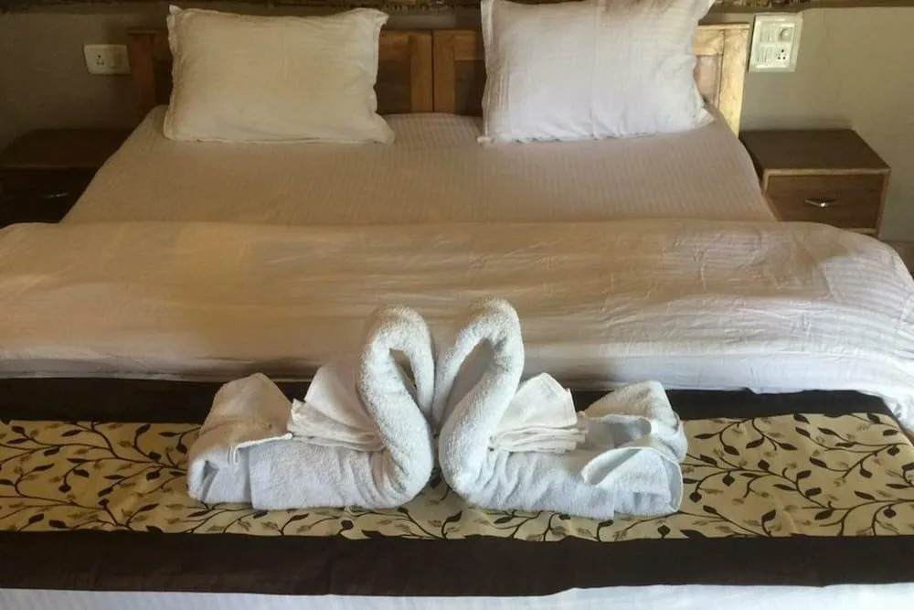 Lazy Bear Resort And Cafe