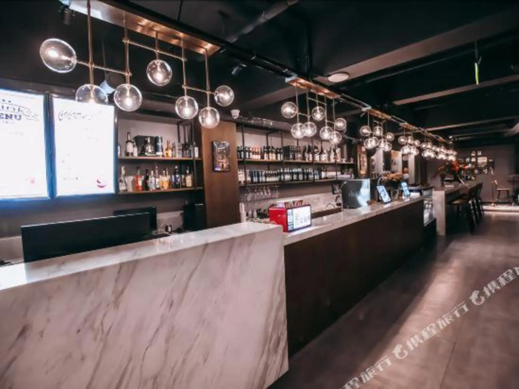 WuYan Film Art Hotel (Weifang High-speed Railway North Station)