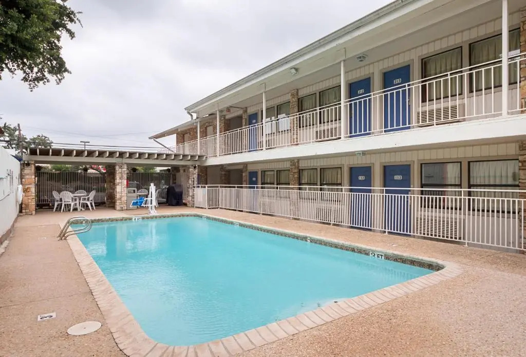 Motel 6 Boerne TX
