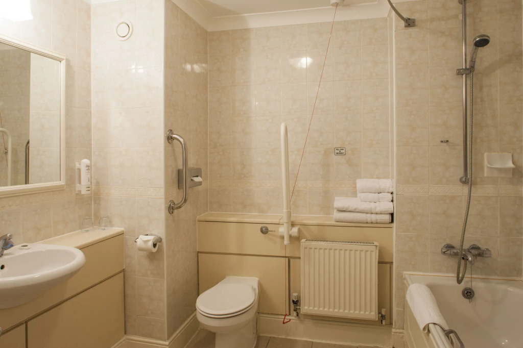 Holiday Inn Reading West by IHG