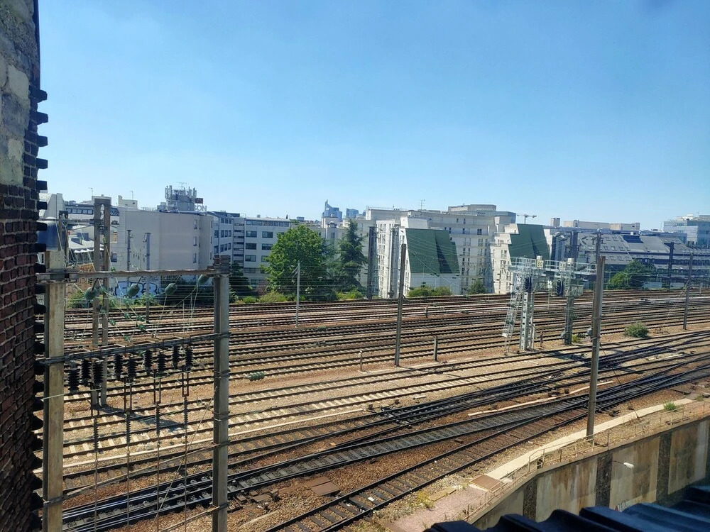 2 rooms flat Clichy Levallois