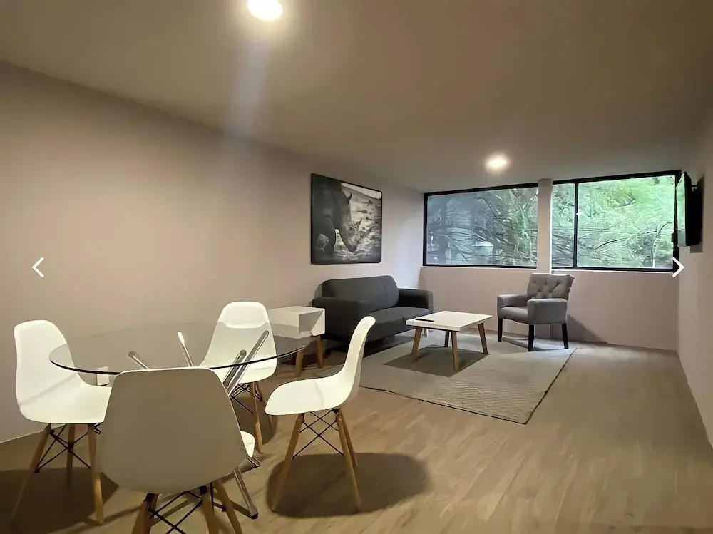 Roma Stay - 2br, Parking -wifi- Sleeps 6 Guests