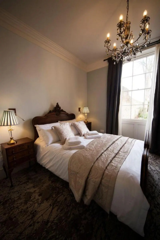 East Walls Hotel