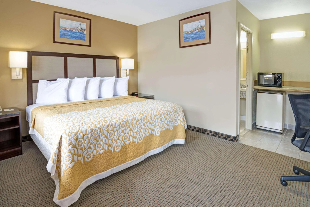 Days Inn and Conference Center Branford