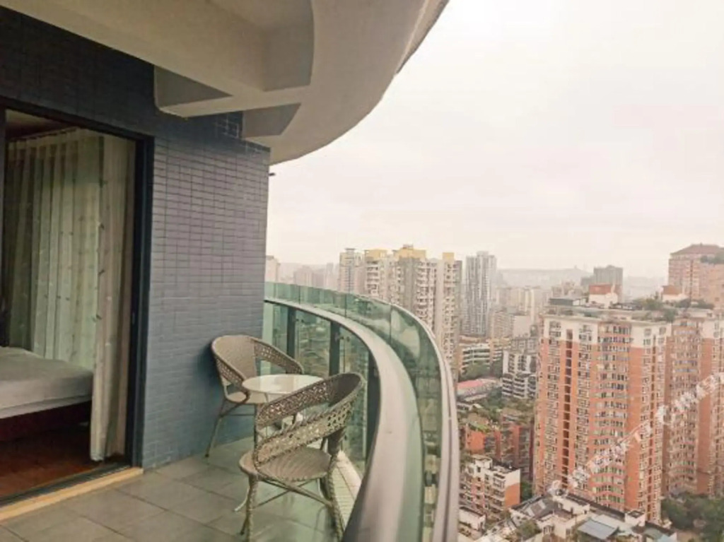 Chunluyuan International Apartment Hotel