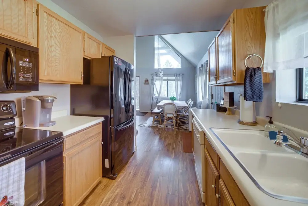 Near Hiking & Fishing: Munds Park Cabin w/ Decks