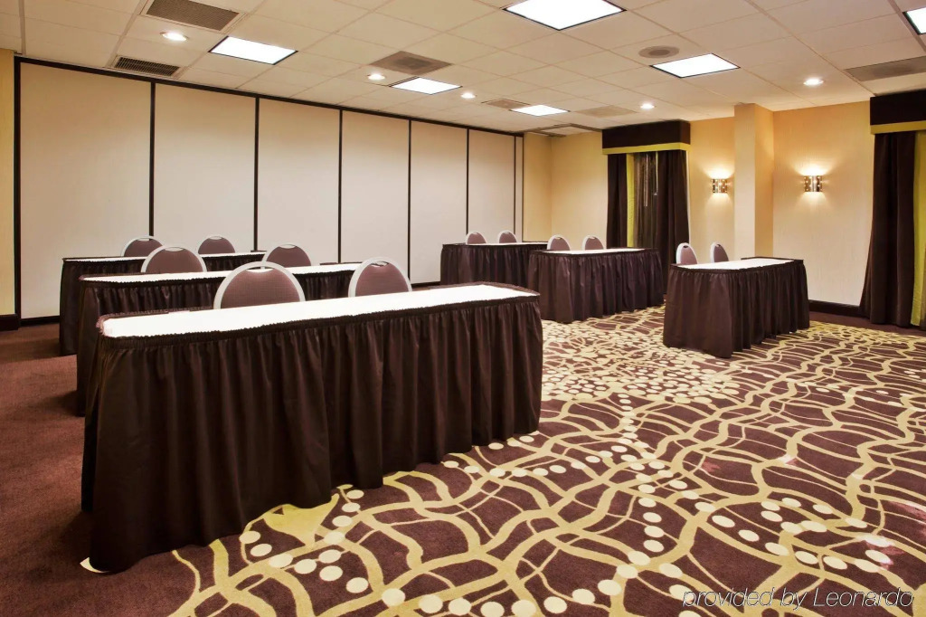 Holiday Inn Express Atlanta Airport-College Park by IHG