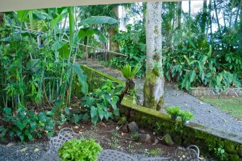 Hilo Honoli'i Hale