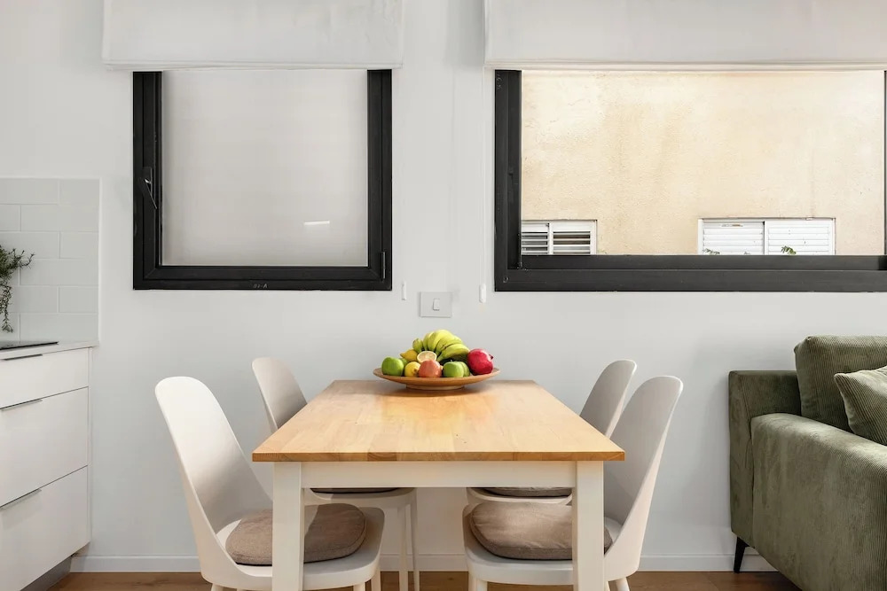 Sunny Chic in TLV Center by Sea N' Rent