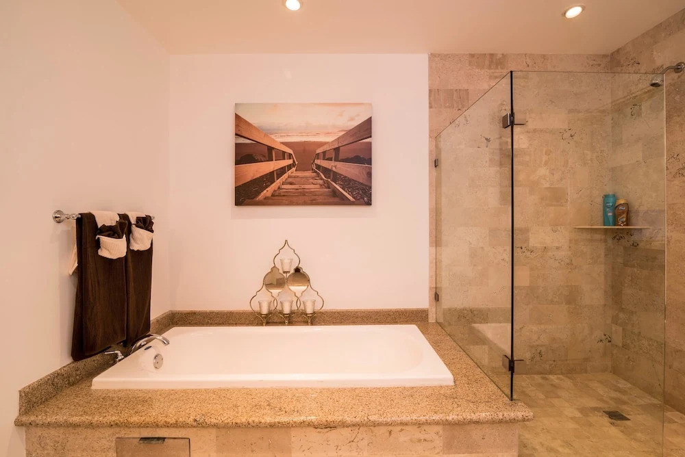 Paraiso Del Mar Resort A202 2 Bed by Casago