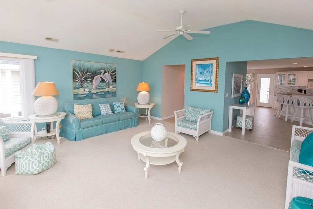 Seas the Day 4 Bedrooms 3 Bathrooms Home