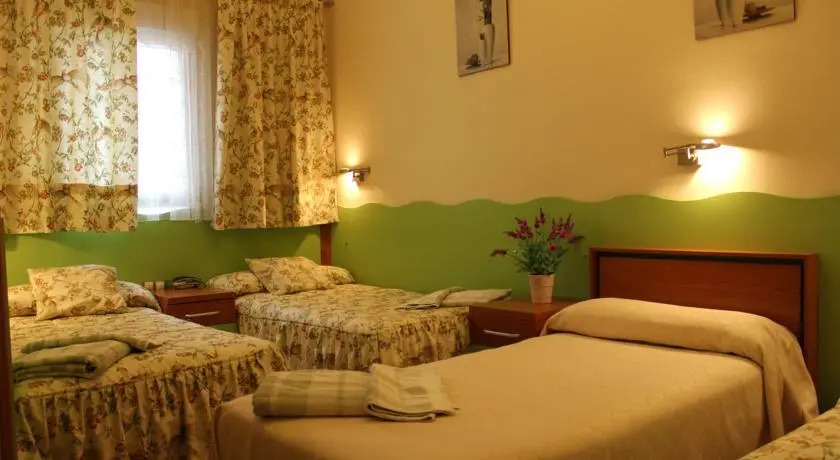Hostal De La Torre Hostal Economico