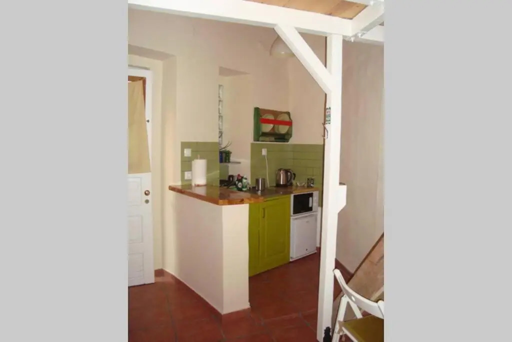 Traditional Studio Apt Central Athens