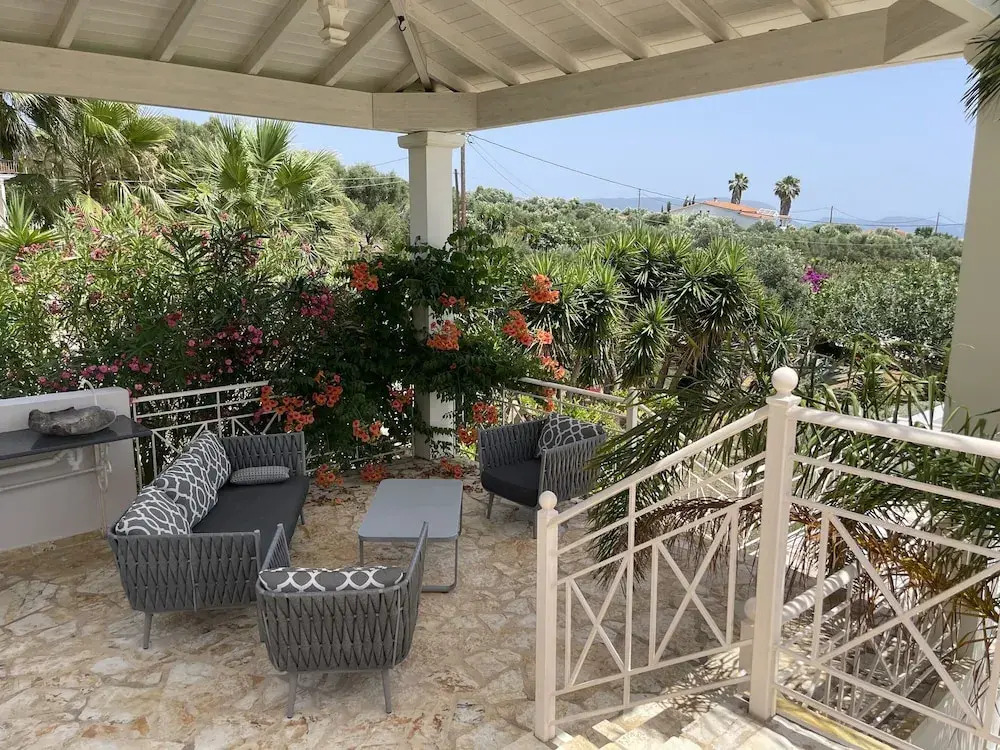 Luxurious Villa in Peloponnese with Swimming Pool