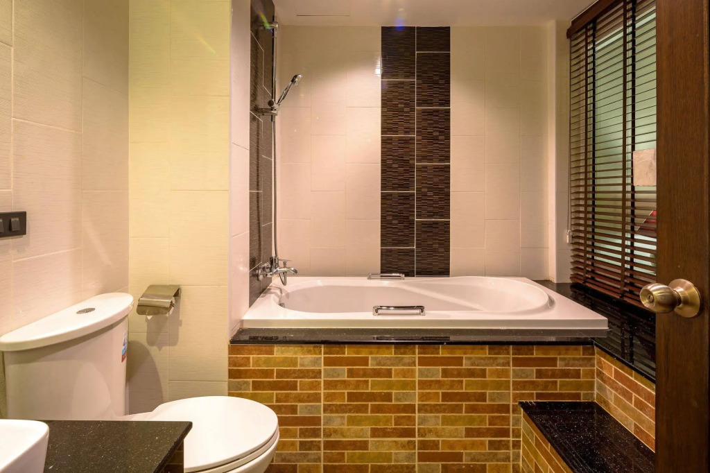 Tanawan Phuket Hotel