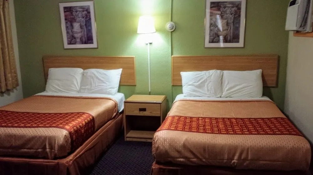 Happy Journey Motel