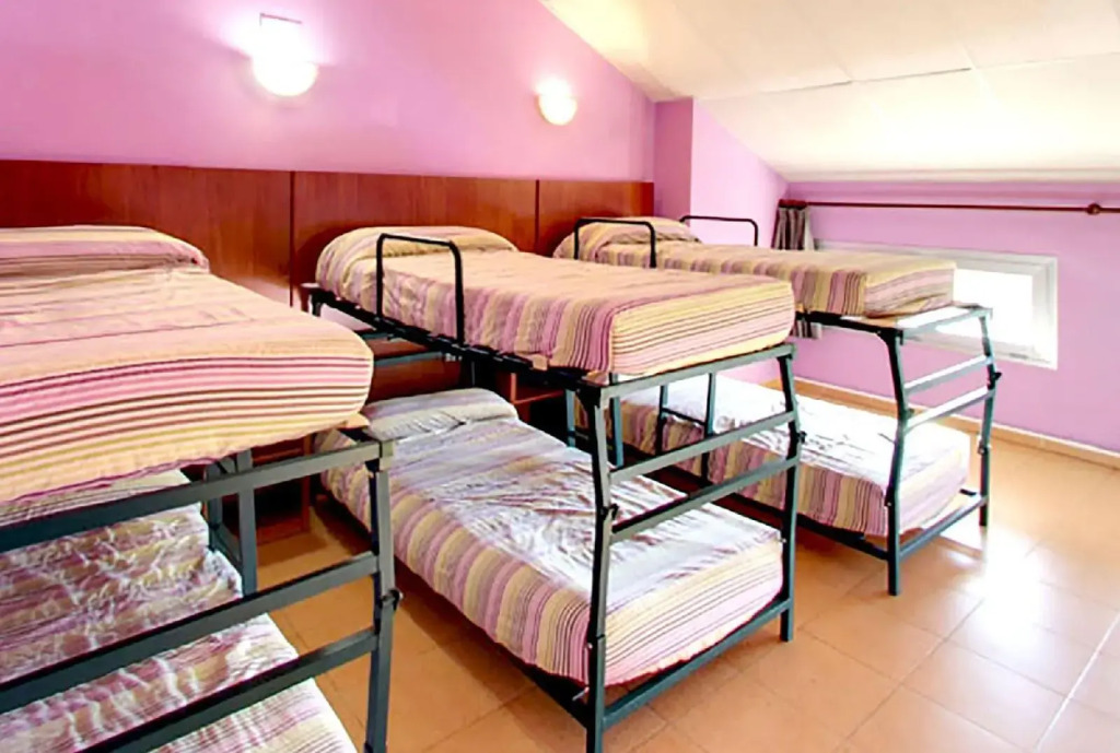 Residencia Albergue Jaca