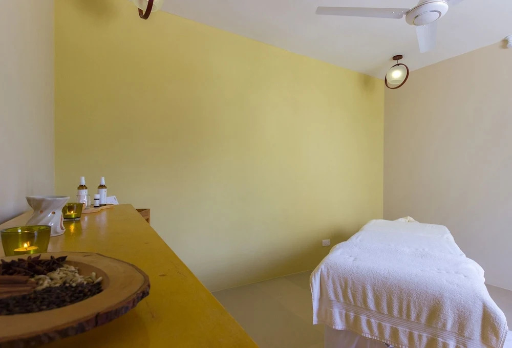 Dhigurah Retreat Beach