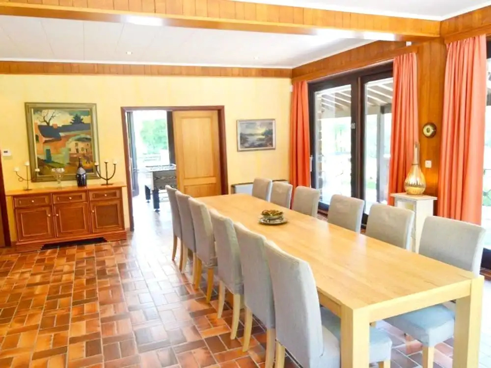 House With 5 Bedrooms in Bertogne, With Wonderful Lake View, Furnished Garden and Wifi