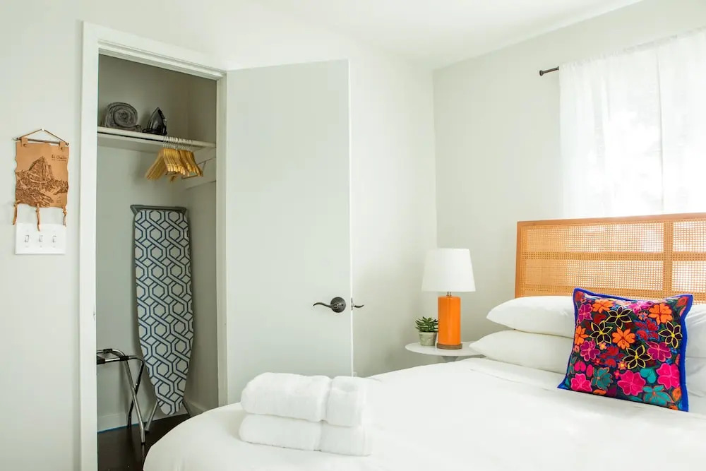 WanderJaunt - Sendero - 3BR - East MLK