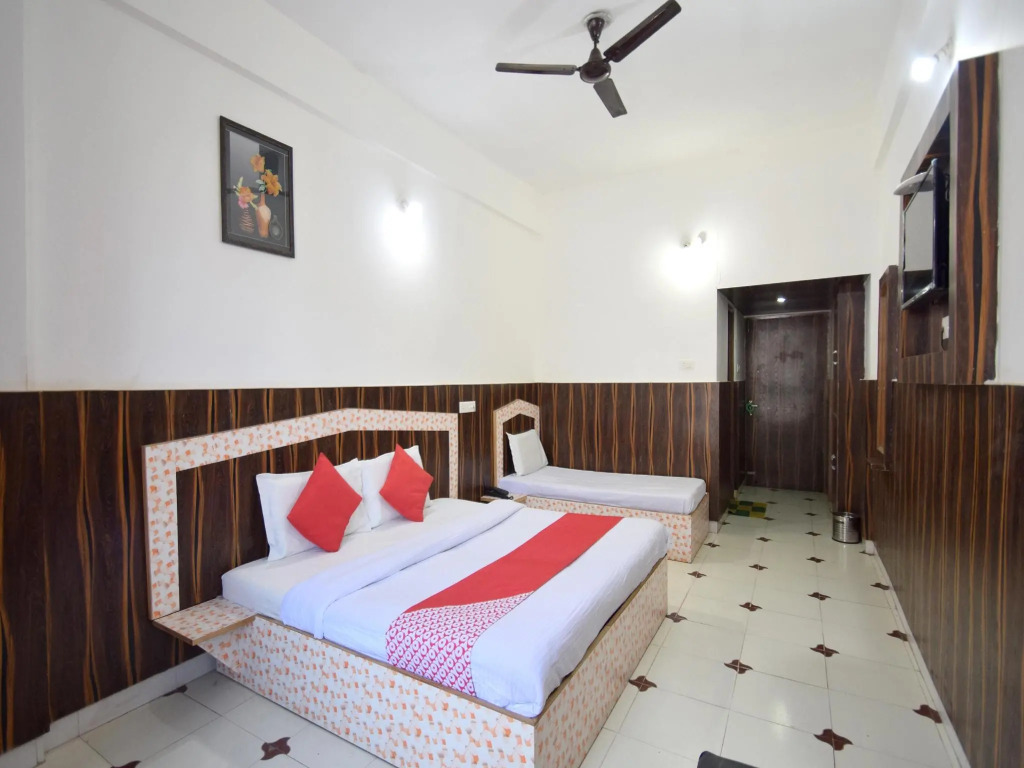 Itsy Hotels Satya Shree