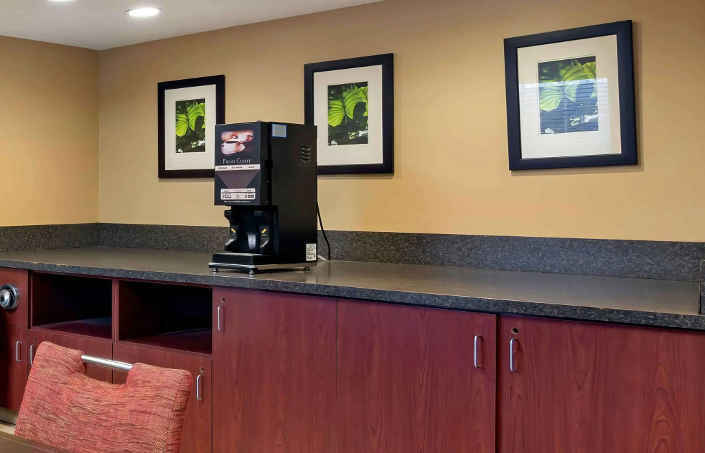 Extended Stay America Suites - Kansas City - Overland Park - Metcalf Ave