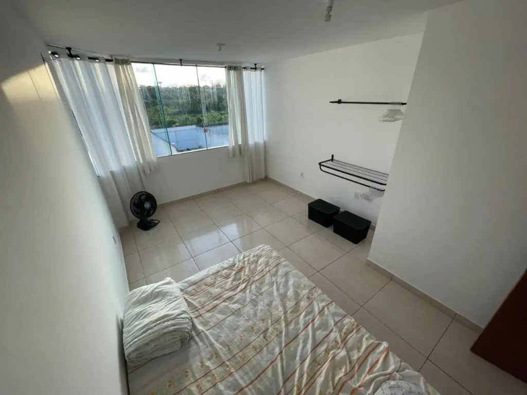Casa Duplex 2 quartos com amplo quintal