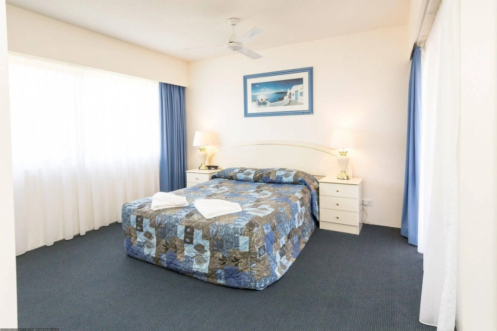 White Crest Apartments
