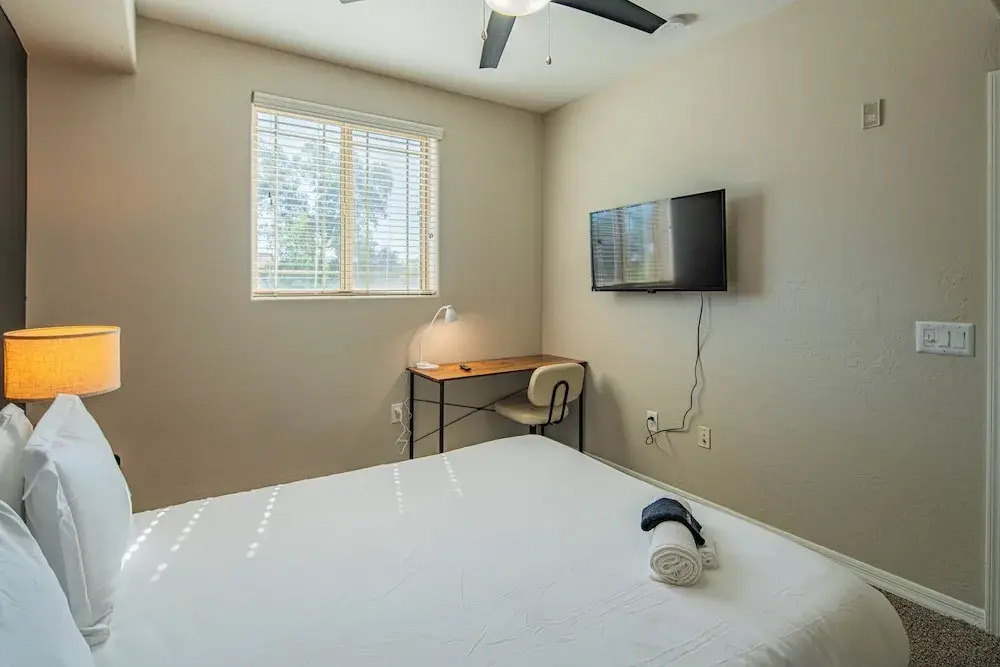 ROVE LIVING/KL - The Fredrick Tempe