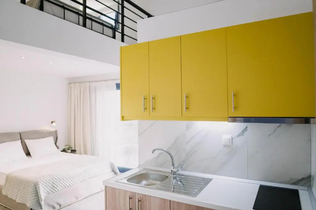 BLUE STONE Luxury Suites