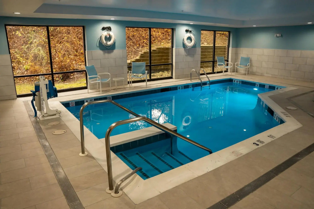 Comfort Inn & Suites Brandywine Valley