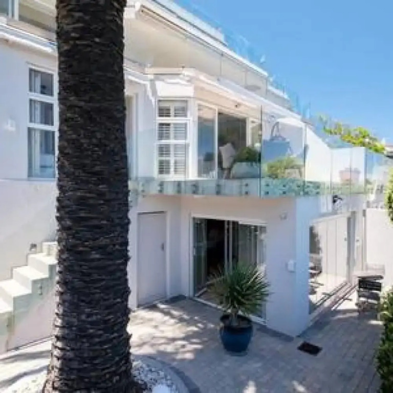 Beachy Apartment w Pool Ocean Views Beach Steps