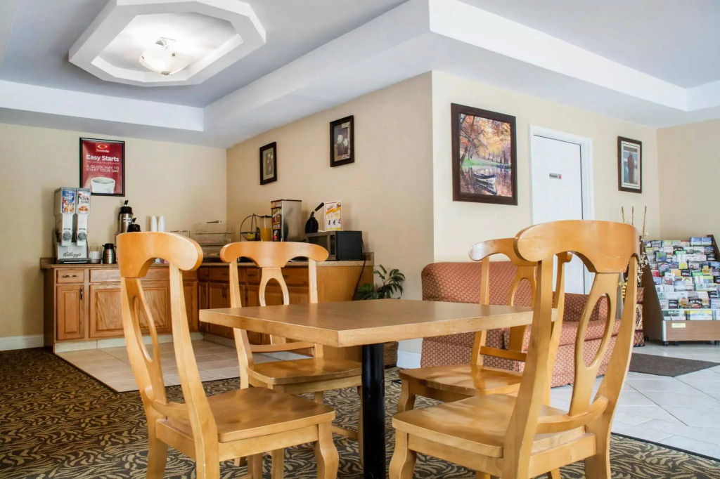 Econo Lodge Hotel Bradford