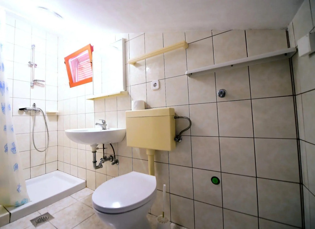 Apartments Zdjelar