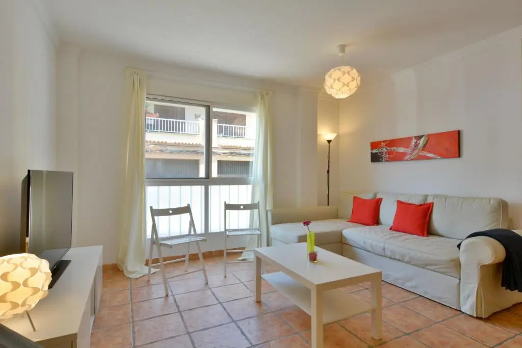 28 Townhouse 200mts from sea/beach