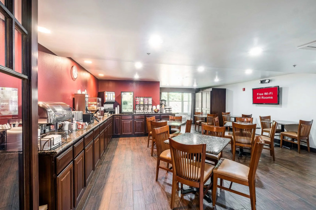 Red Roof Inn & Suites Stafford, VA - Quantico