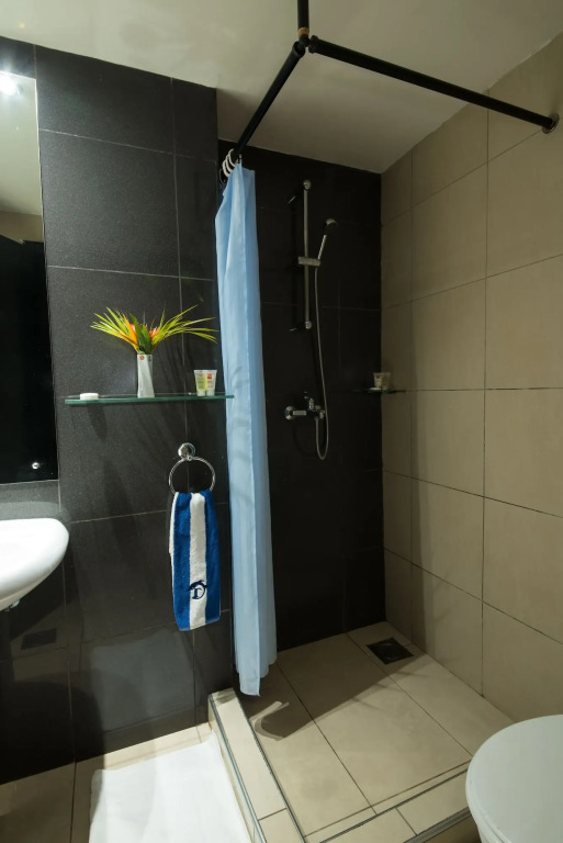 Dolphin Suites