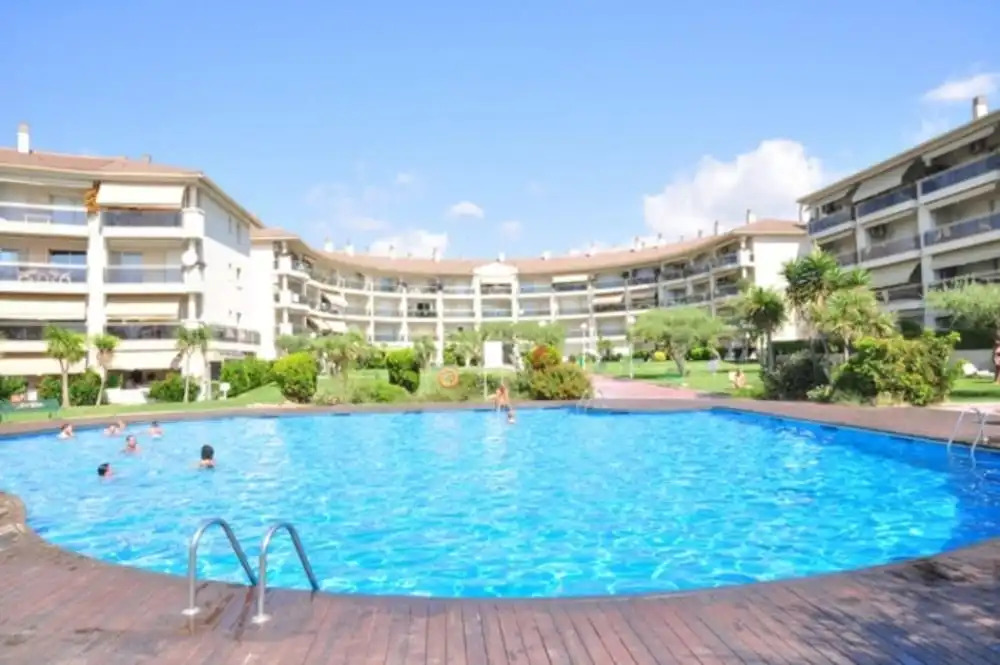 Apartamento Vista a la Piscina Para 6 Personas en Cambrils