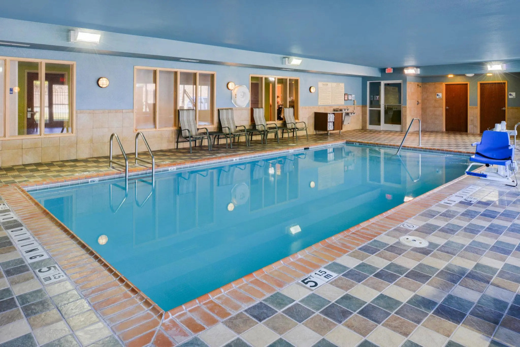 Holiday Inn Express Hotel & Suites Urbana-Champaign-U of I Area by IHG