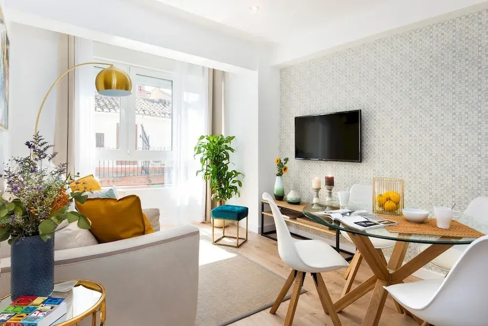Prime Location, Cozy 2 Bedroom Apartment - Santo Cristo II