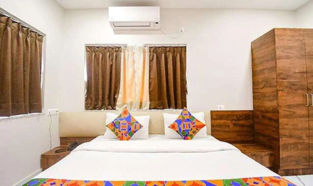 FabHotel Dak Plaza