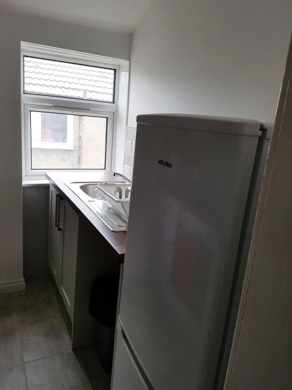 3 Bedroom Apartment Near King's Park