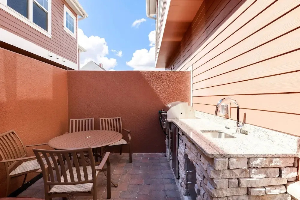 3 BR 3BA Villa