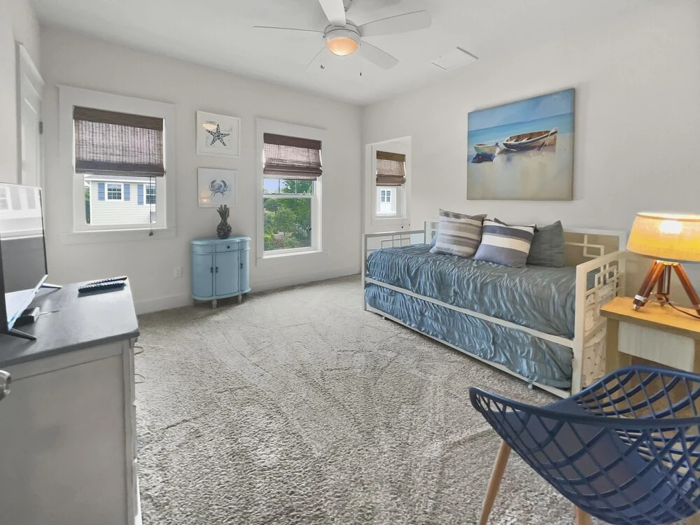Beach Blessing 3 Bedroom Home by Redawning