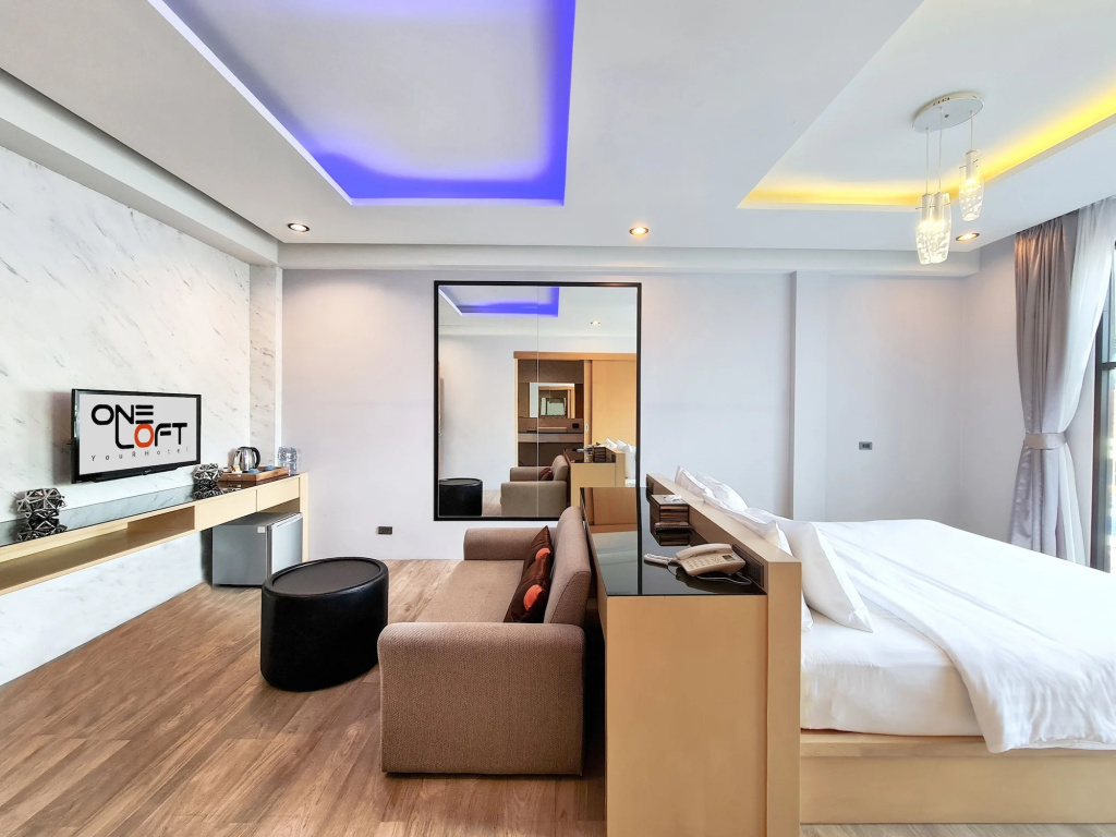 OneLoft Hotel