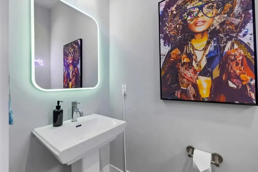 City Heights - Broadway Designer Condo